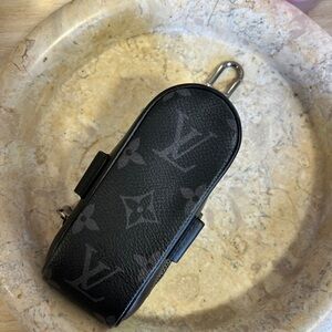 [SOLD] Louis Vuitton Eclipse Monogram Golf Ball Set Pouch